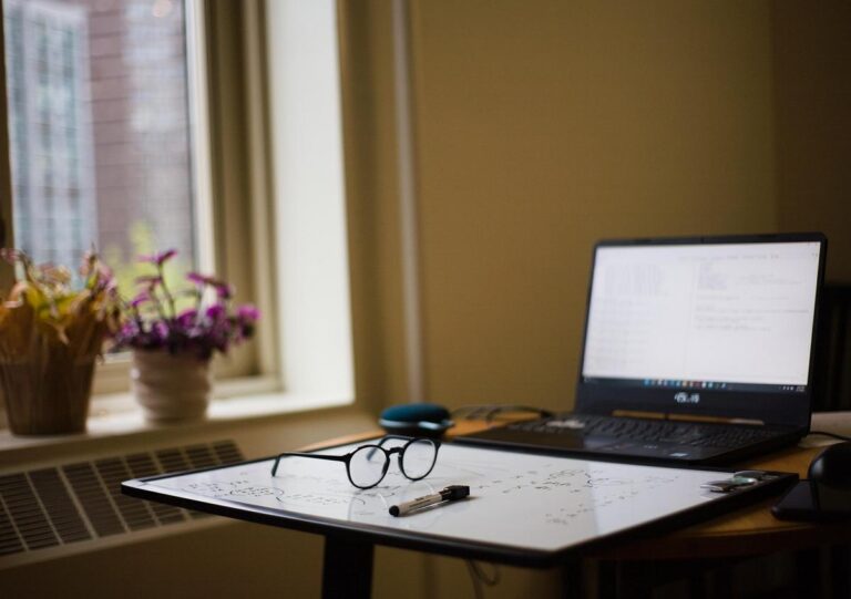 AI Fills Counseling Gap, Matching Students With Colleges, Majors and Scholarships