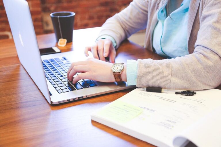 New RL Token Selection Method Cuts LLM Training Costs and Boosts Accuracy