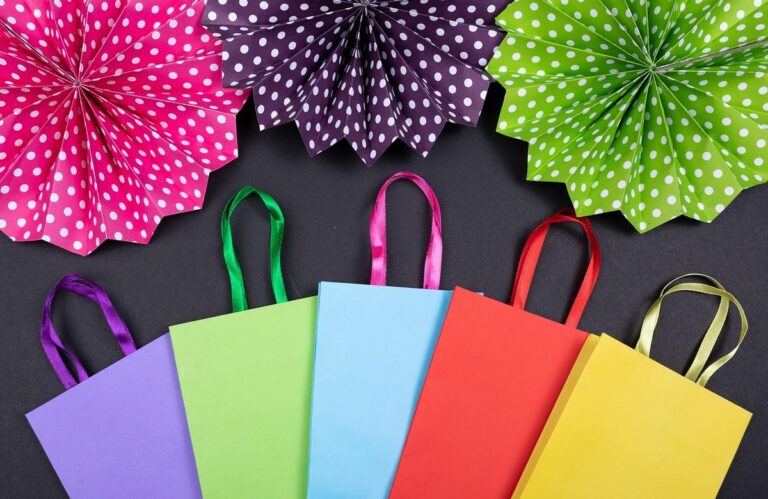 Retailers, Chatbot Makers Stall AI Takeover of Holiday Shopping Over Data and Mistake Concerns